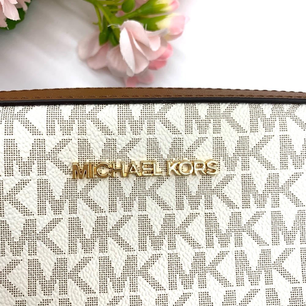 MICHAEL KORS JET SET LARGE EW CROSSBODY BAG IN VANILLA - Picture 7 of 12